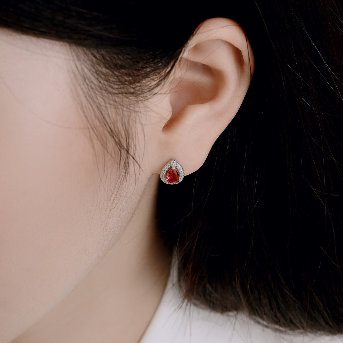 [CharmAmor]Luxurious Water Drop Shape Earrings