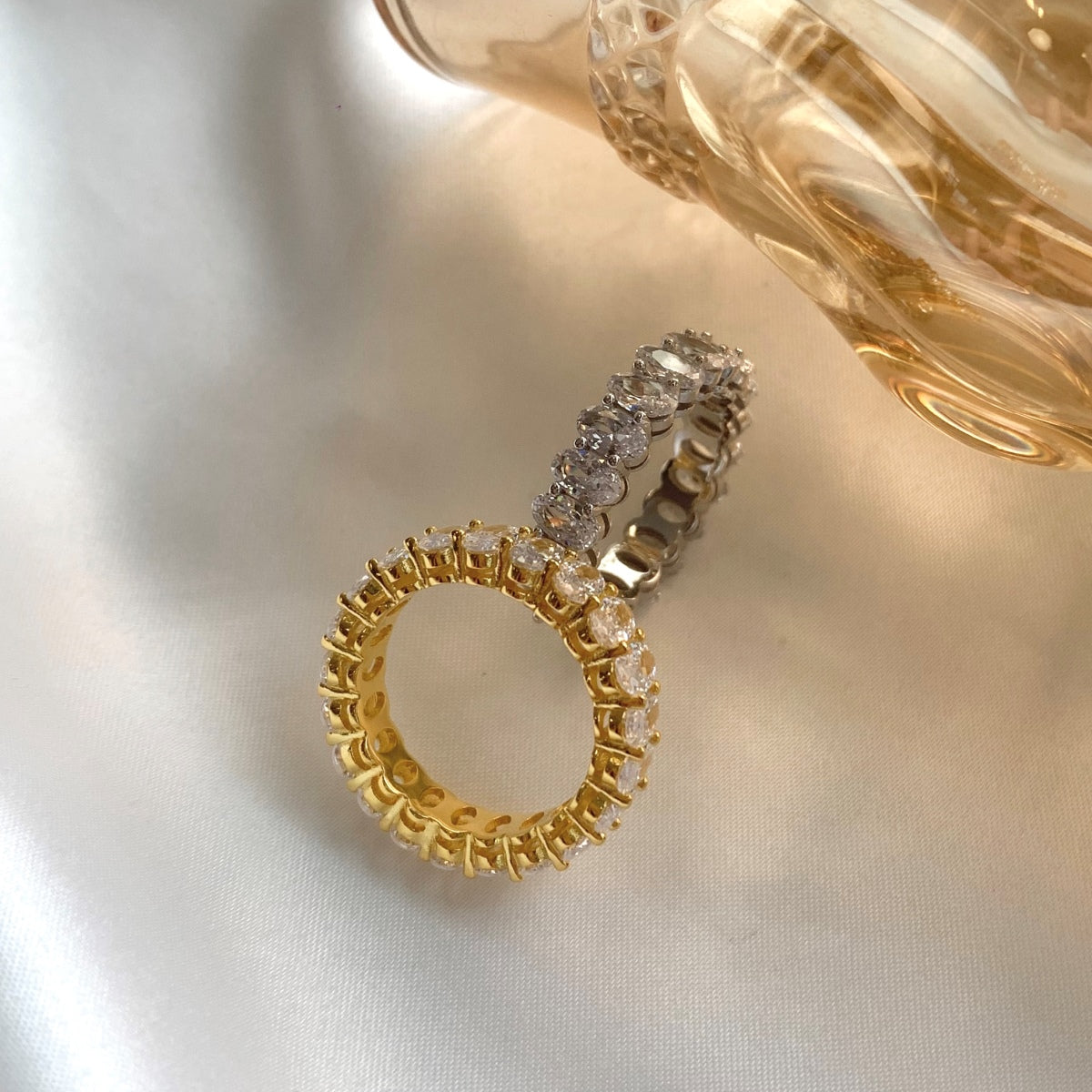 [CharmAmor]Ornate Oval Cut Tennis Ring