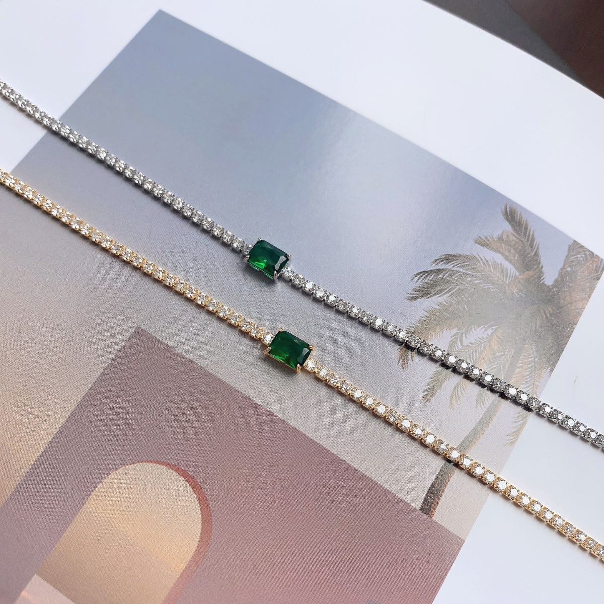 [CharmAmor]1.0 Carat Unique Emerald Cut Banquet Bracelet