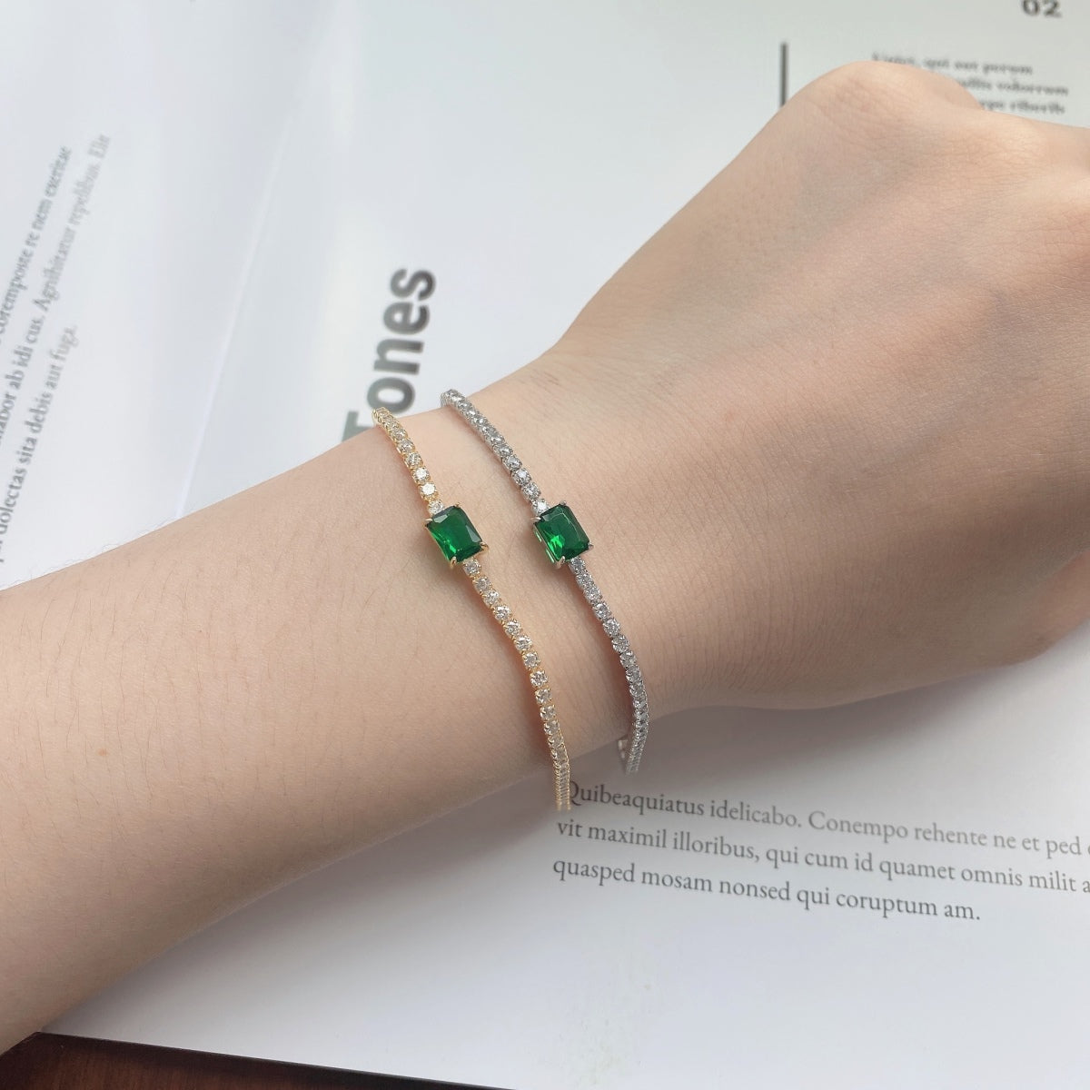 [CharmAmor]1.0 Carat Unique Emerald Cut Banquet Bracelet