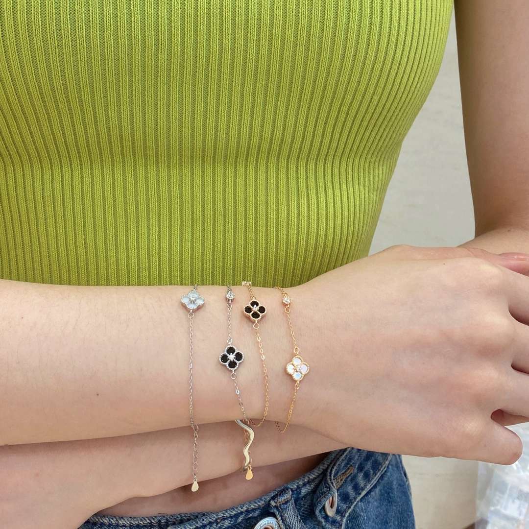 [CharmAmor]Delicate Four Leaf Clover Bracelet