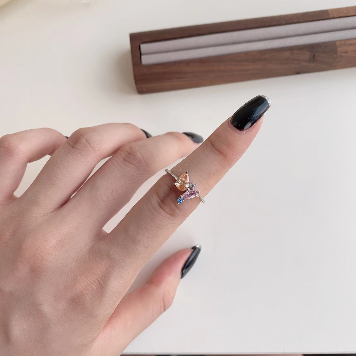[CharmAmor]Radiant Colorful Multi Cut Daily Ring