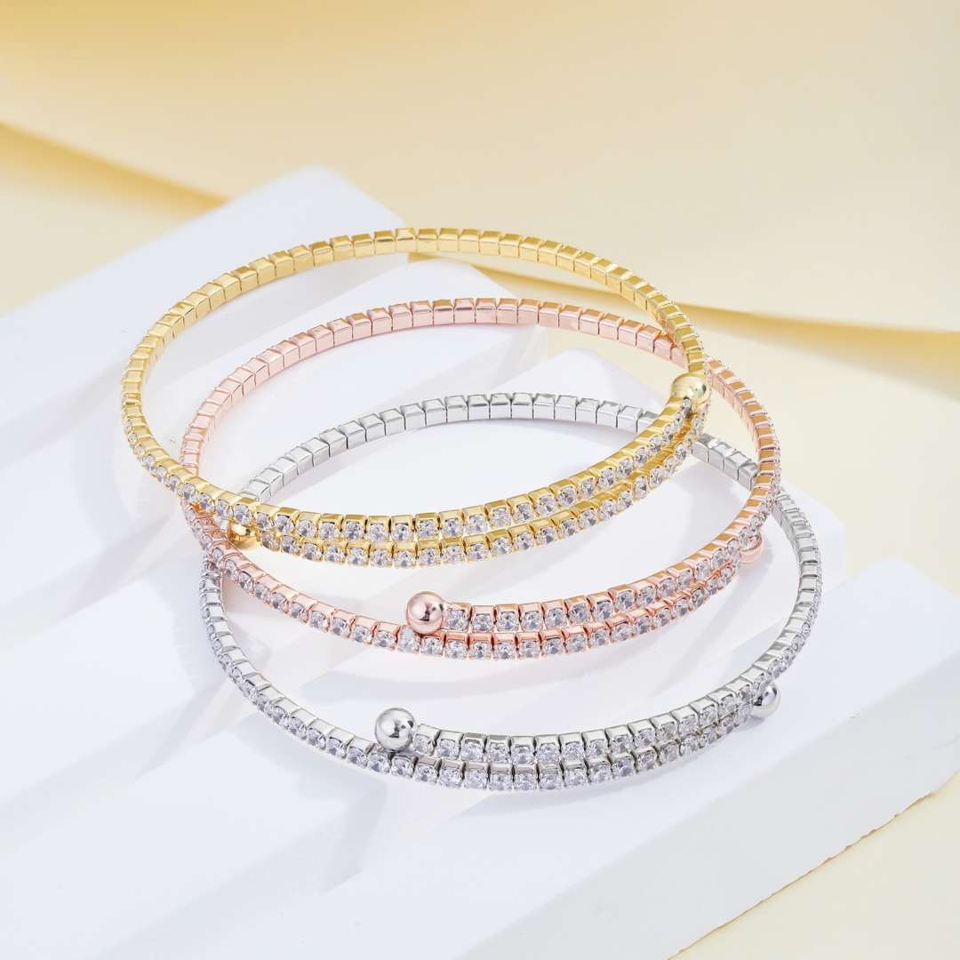 [CharmAmor]Row of Diamonds Round Fashion Bracelet