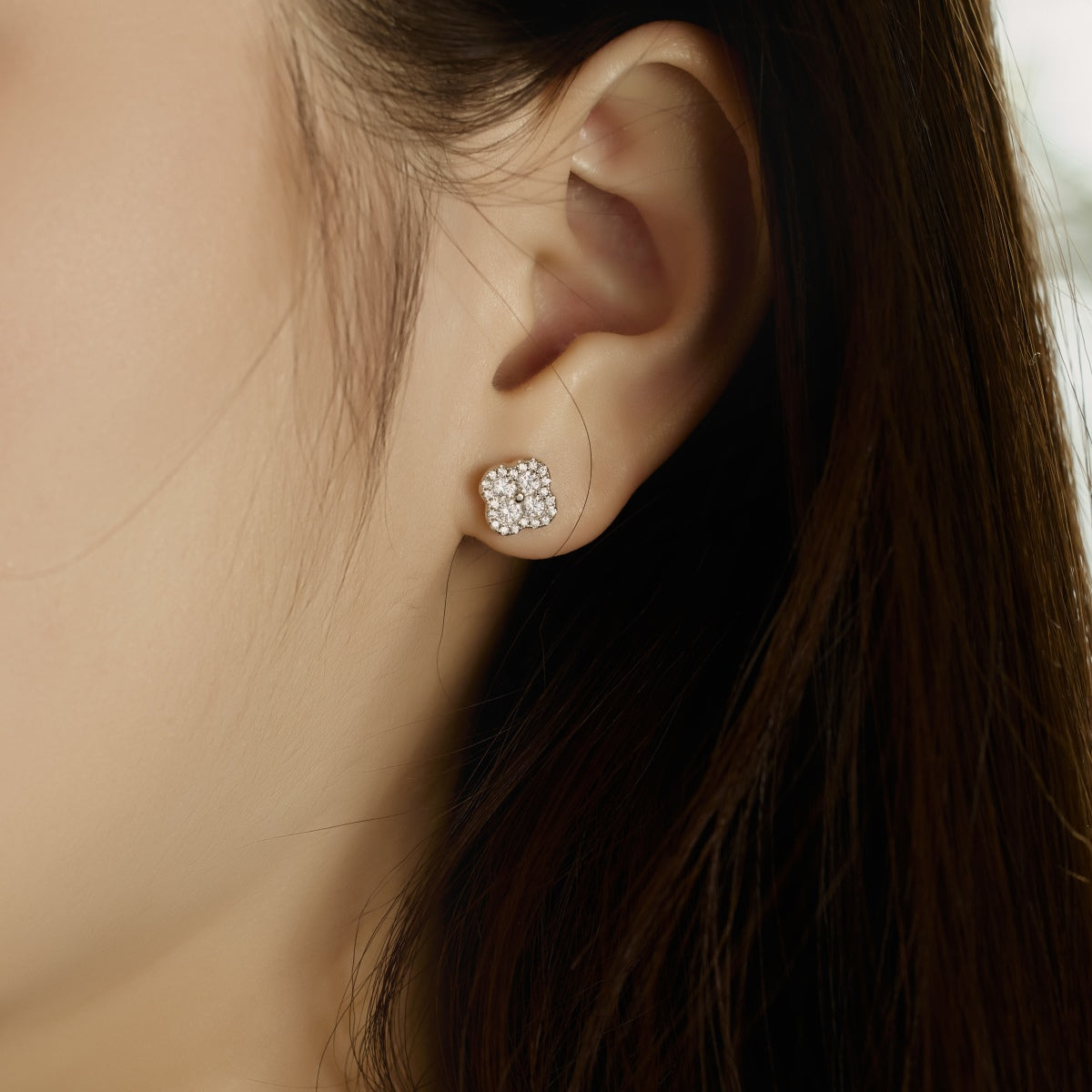 [CharmAmor]Four-Leaf Clover Flower Shaped Earrings