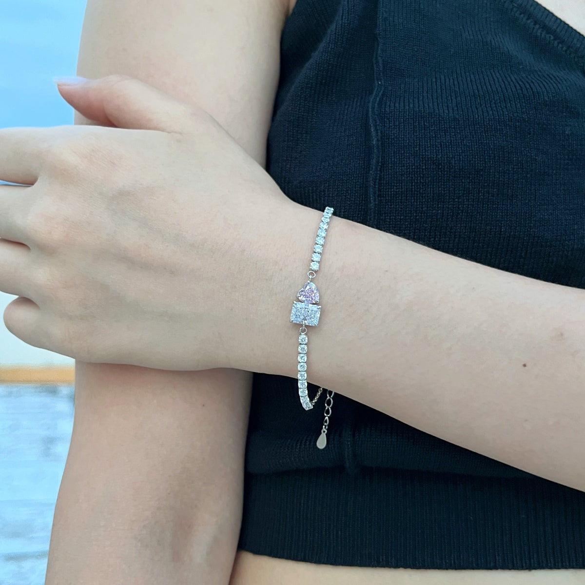 [CharmAmor]Dazzling Unique Multi Shape Lover Bracelet