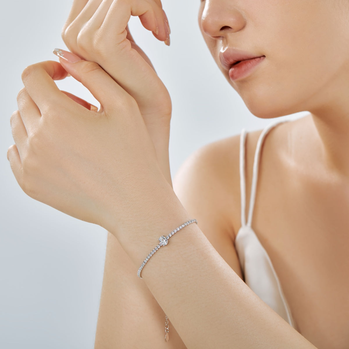 [CharmAmor]0.75 Carat Exquisite Oval Cut Daily Bracelet