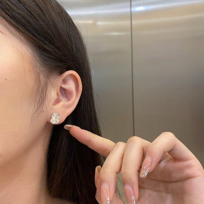 [CharmAmor]Dazzling Square Shape Earrings