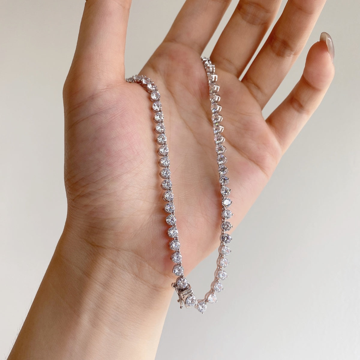 [CharmAmor]Ornate Heart Cut Tennis Necklace