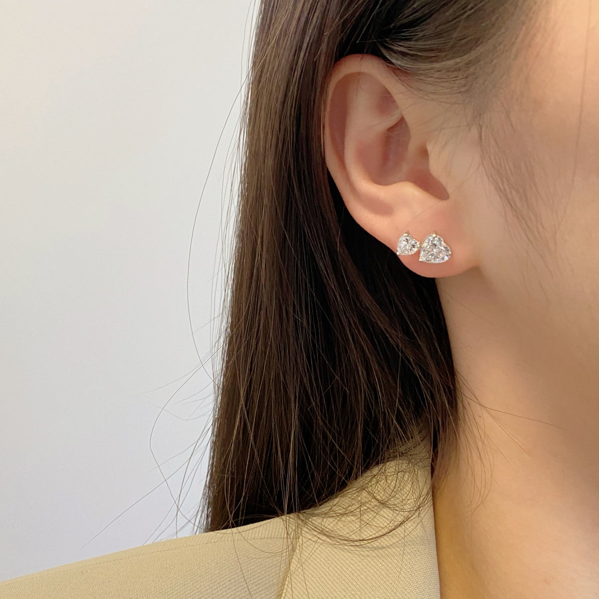 [CharmAmor]Double Heart-Shape Classic Princess Style Earrings