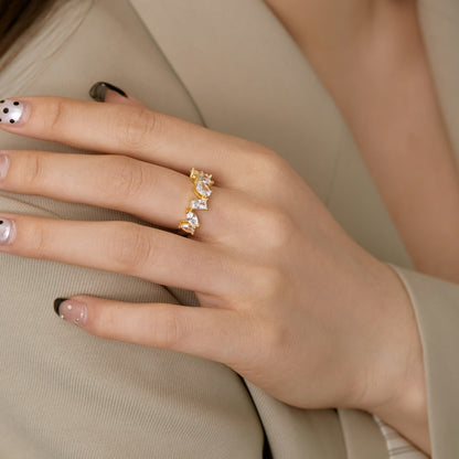 [CharmAmor]Delicate Multi Cut Ring