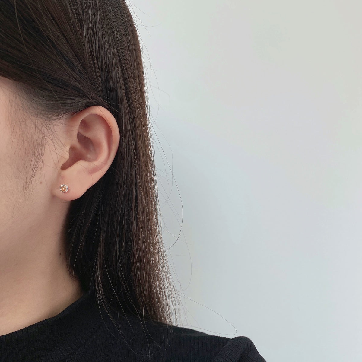 [CharmAmor]Sparkling Colorful Round Shape Earrings