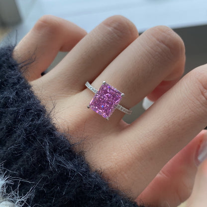 [CharmAmor]4.0 Carat Luxurious Engagement Ring