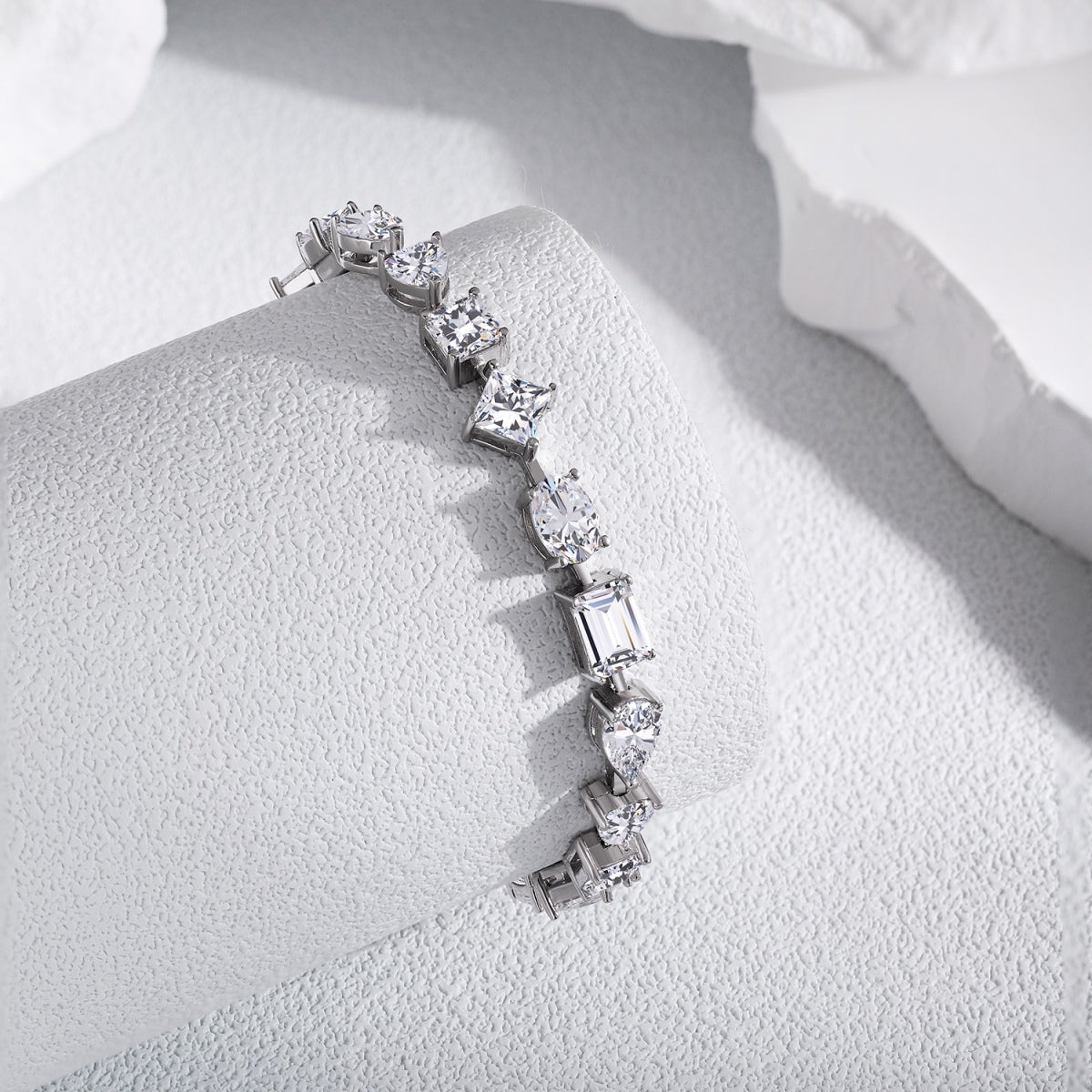 [CharmAmor]Unique Exquisite Multi Cut Daily Bracelet
