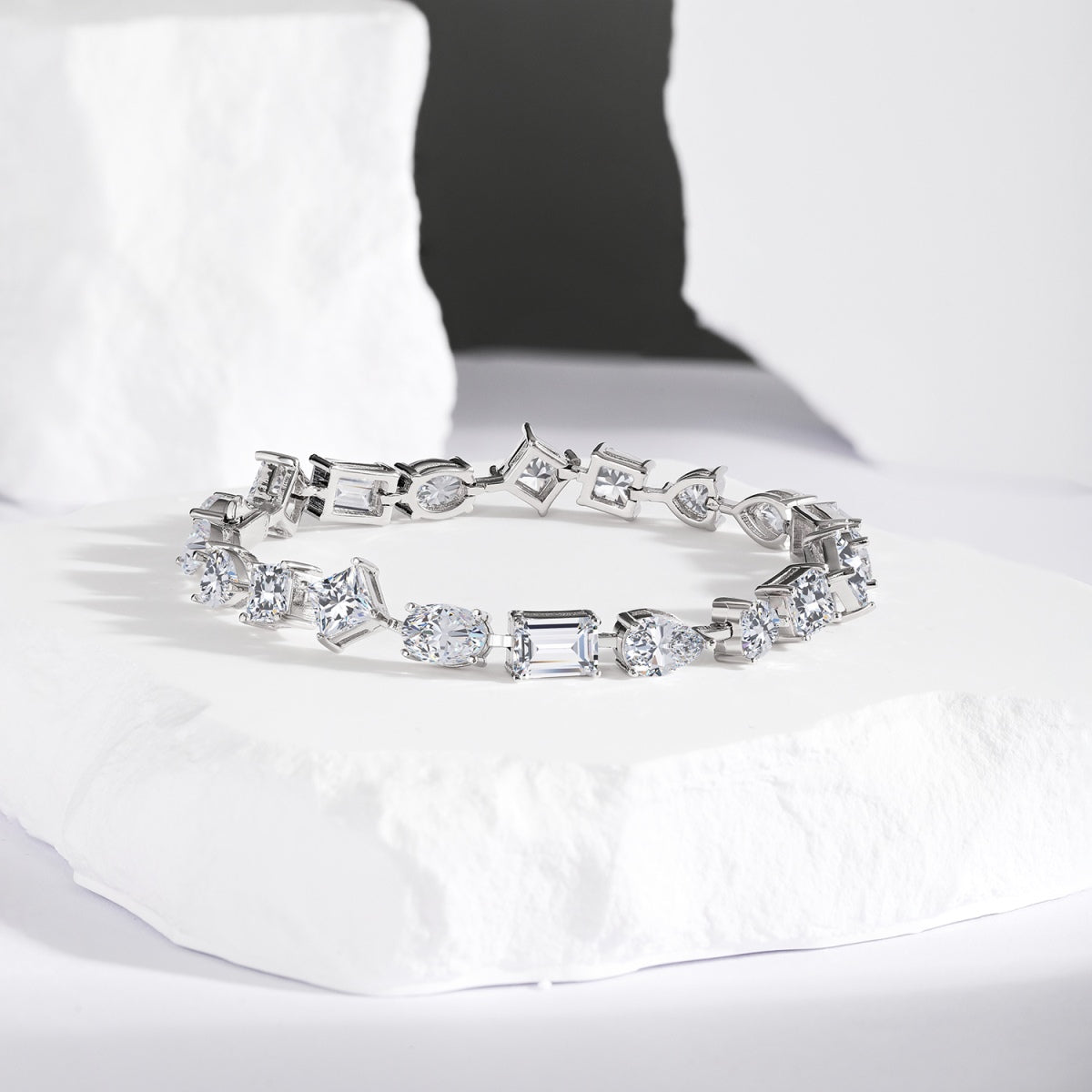 [CharmAmor]Unique Exquisite Multi Cut Daily Bracelet