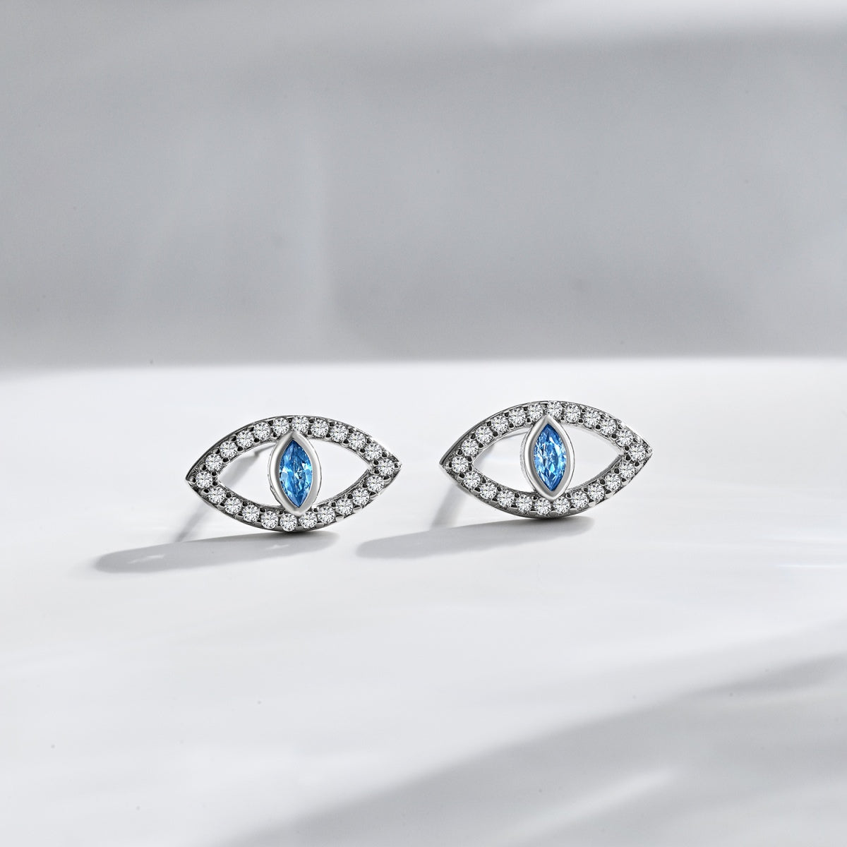 [CharmAmor]Blue Devil Eyes Hollow Stud Earrings