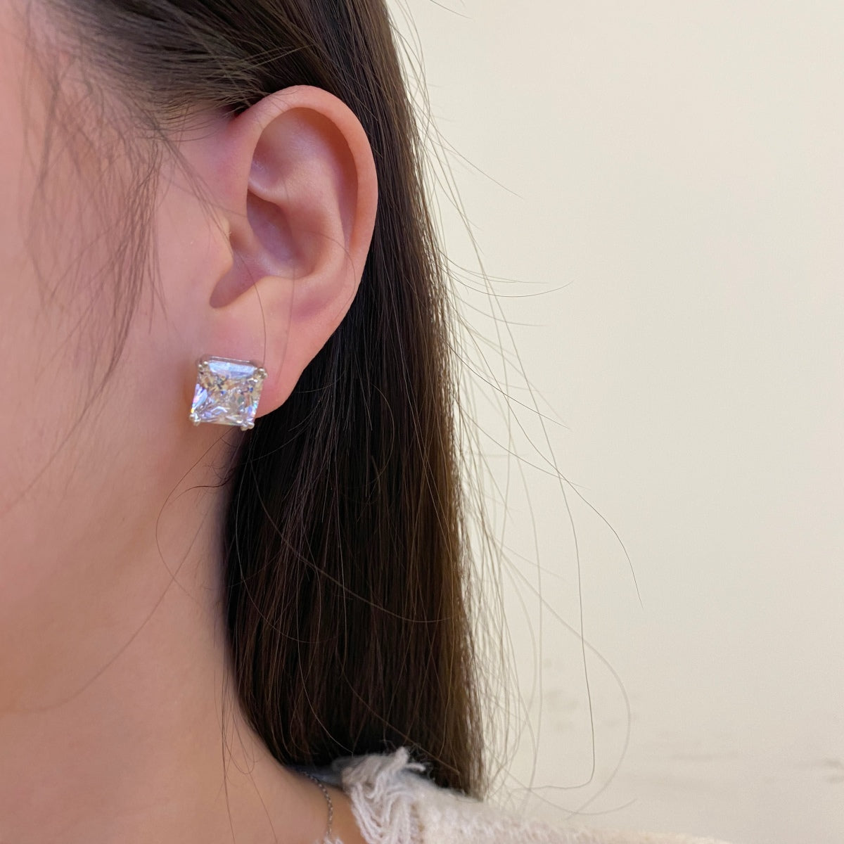 [CharmAmor]Delicate Square Shape Earrings