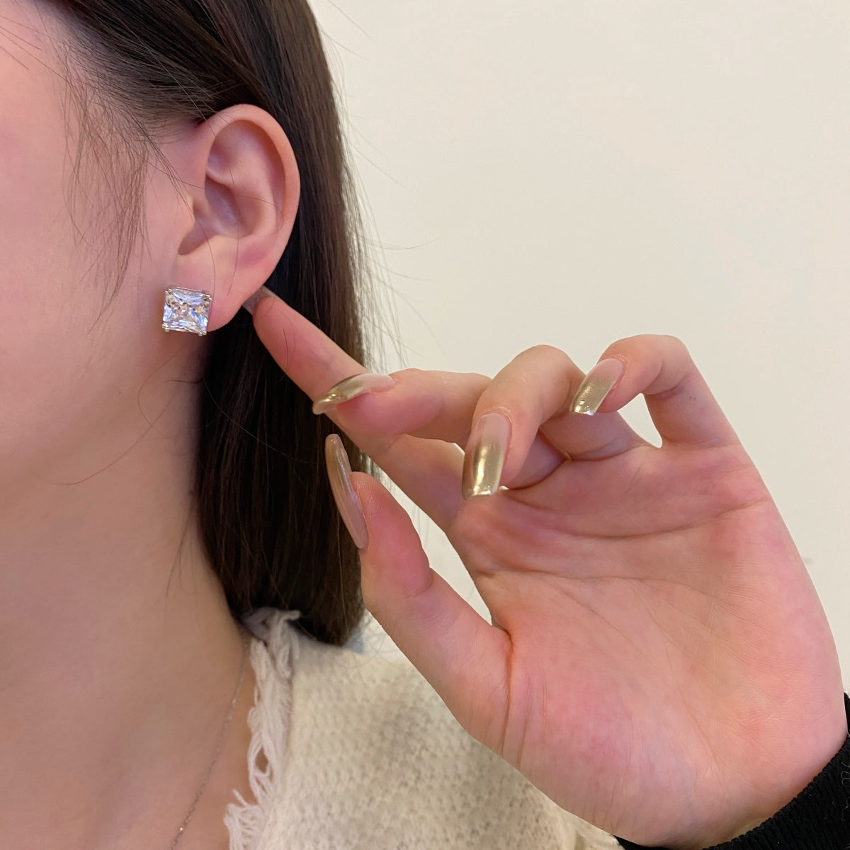 [CharmAmor]Delicate Square Shape Earrings