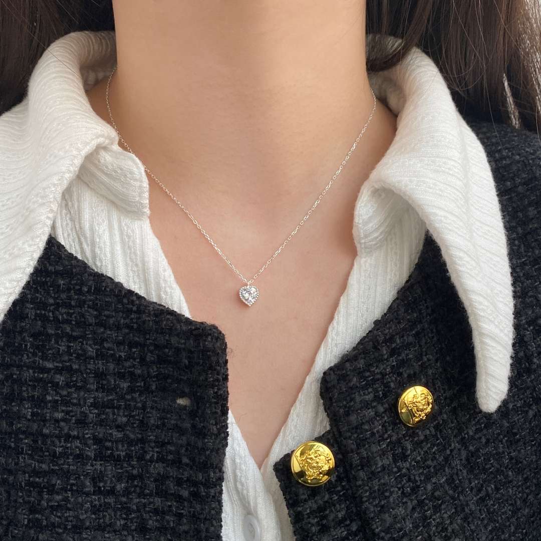 [CharmAmor]Ornate Heart Shape Necklace