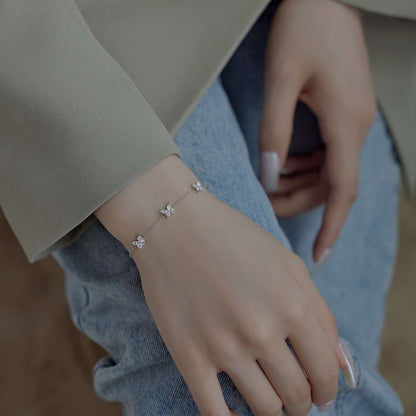 [CharmAmor]Radiant Butterfly Shape Necklace