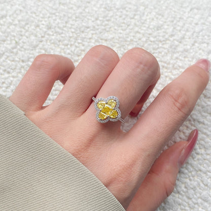 [CharmAmor]Luxurious Eternity Flower Shape Banquet Ring