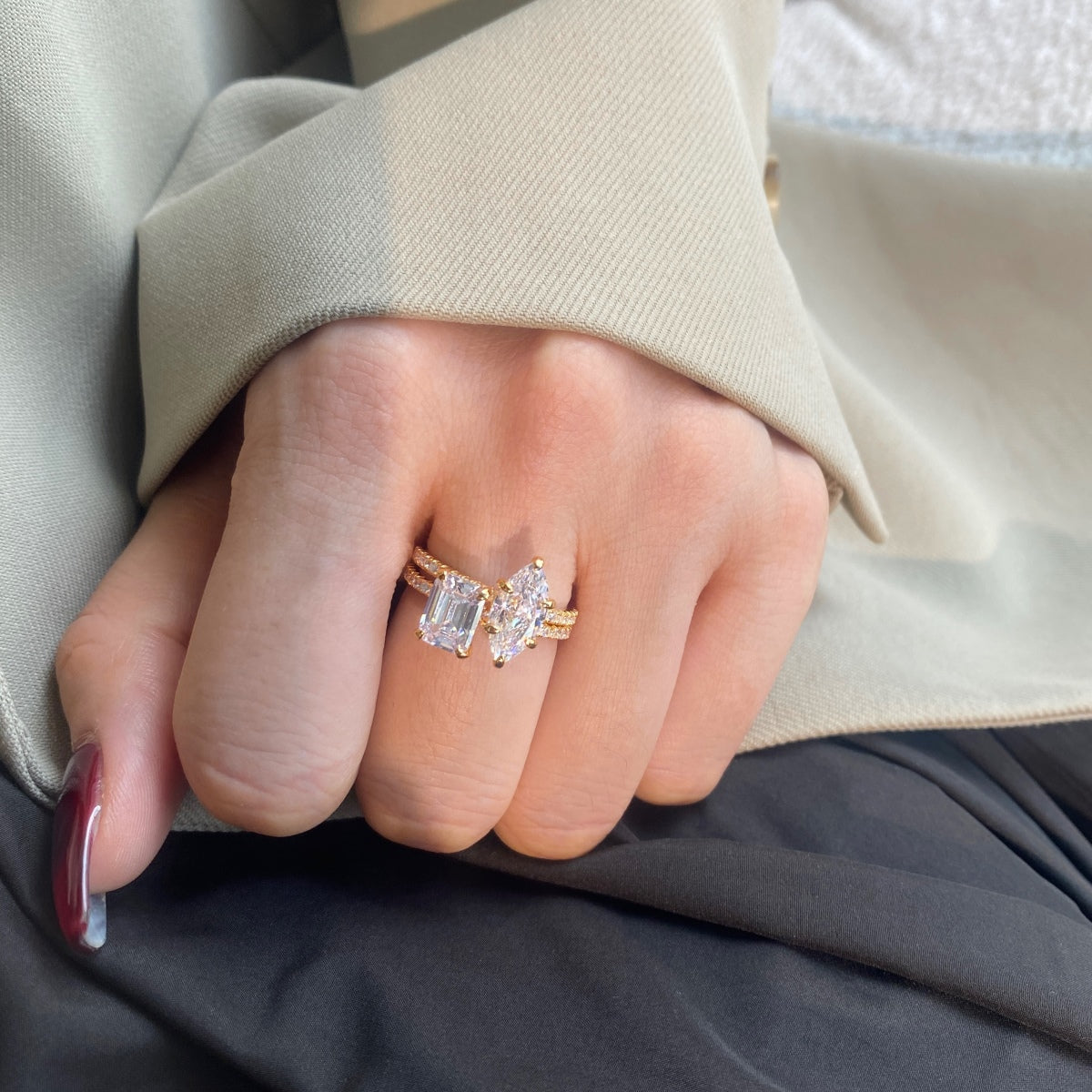 [CharmAmor]2.0 Carat Scintillating Ornate Radiant Cut Party Ring