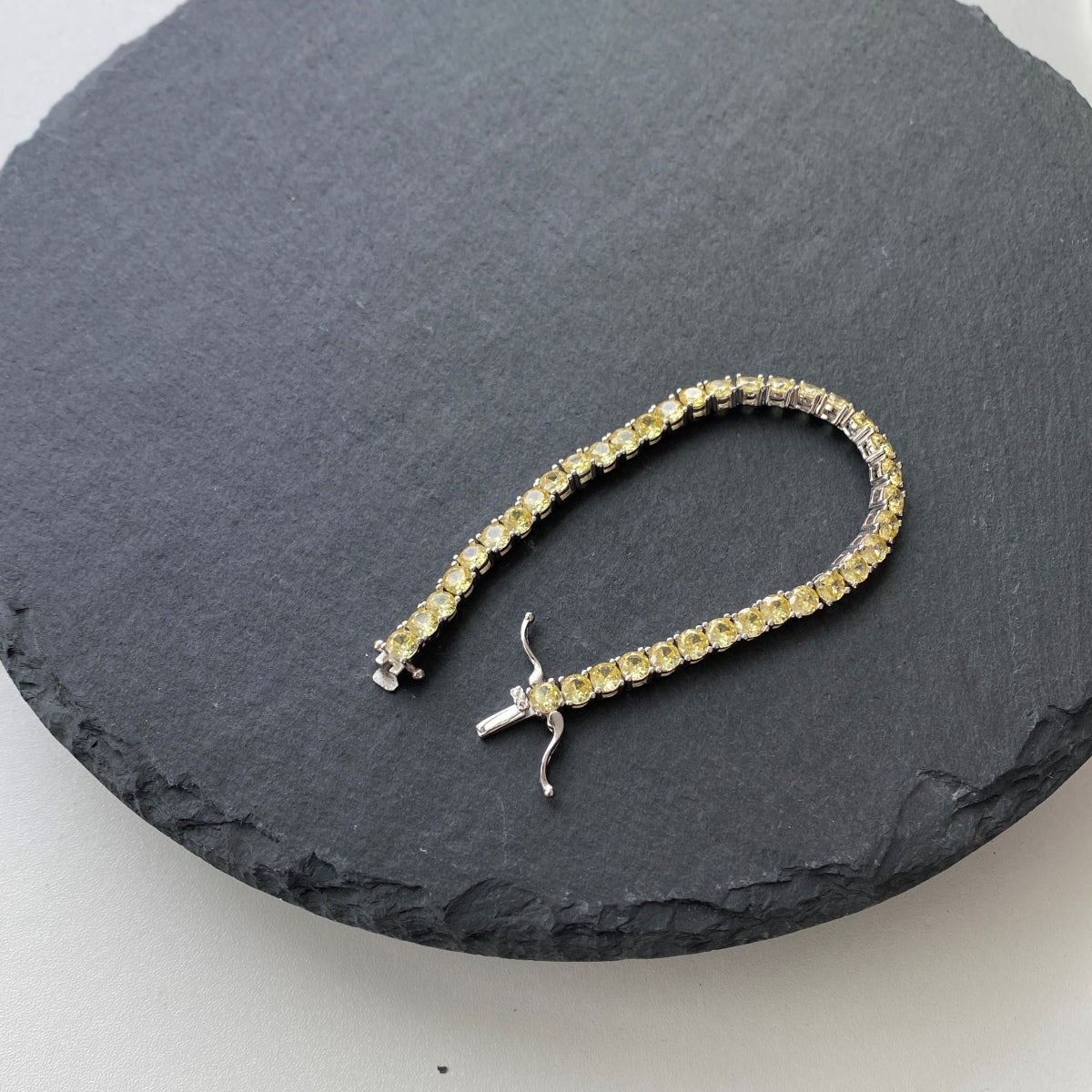 [CharmAmor]Ornate Dazzling Round Cut Tennis Bracelet