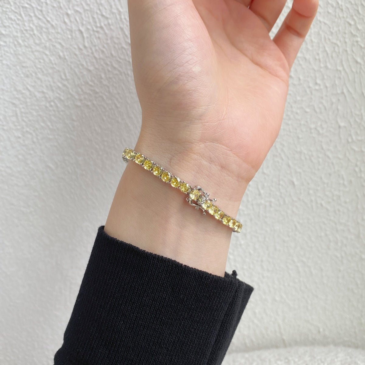 [CharmAmor]Ornate Dazzling Round Cut Tennis Bracelet