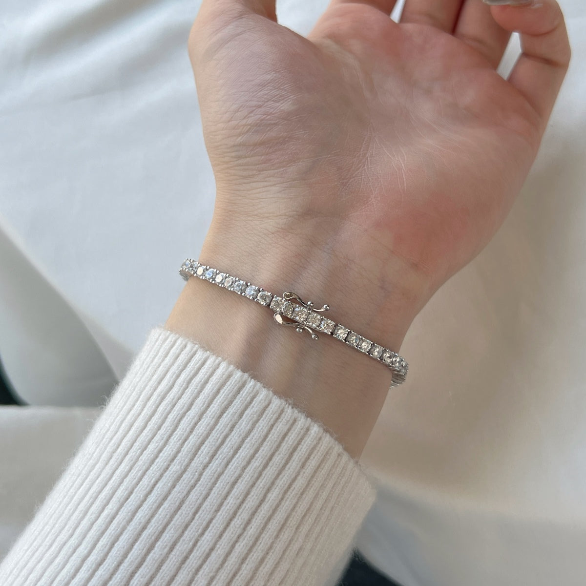 [CharmAmor]Dainty Charming Round Cut Tennis Bracelet