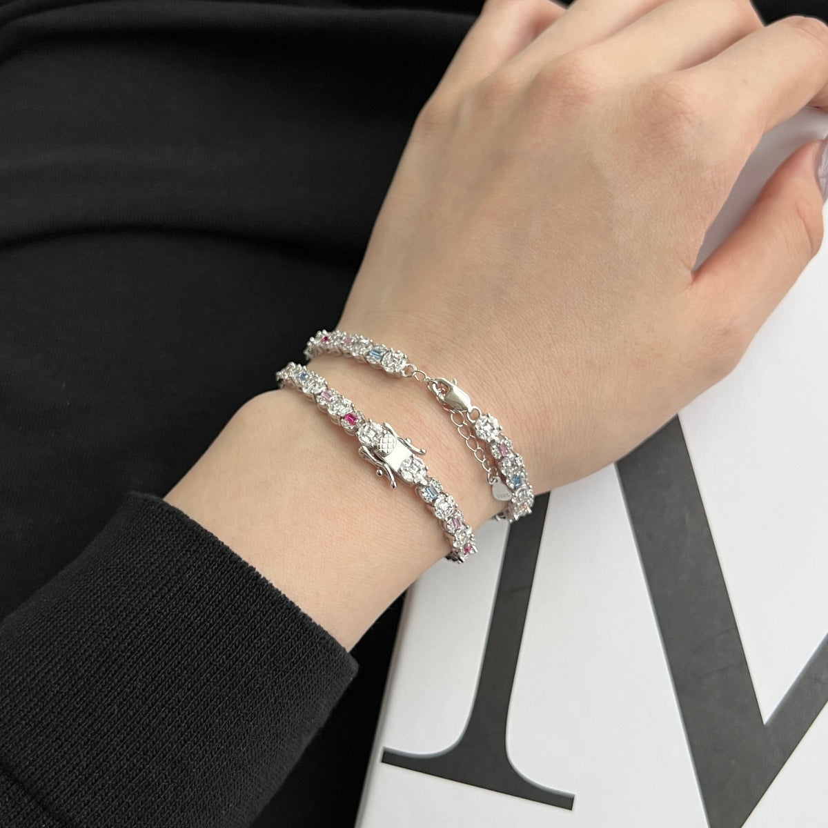 [CharmAmor]Dazzling Radiant Multi Cut Daily Bracelet