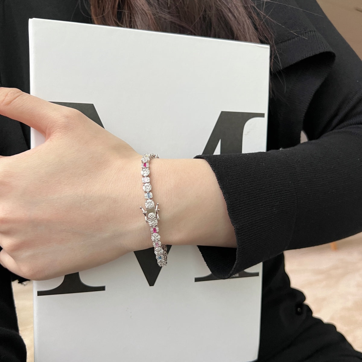 [CharmAmor]Dazzling Radiant Multi Cut Daily Bracelet