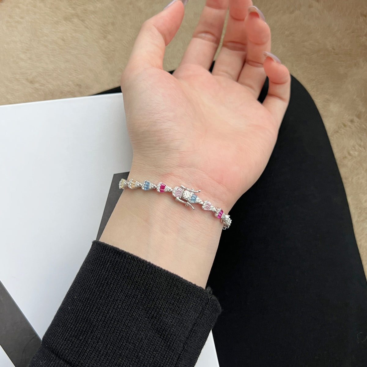 [CharmAmor]Radiant Water Drop Shape Daily Bracelet