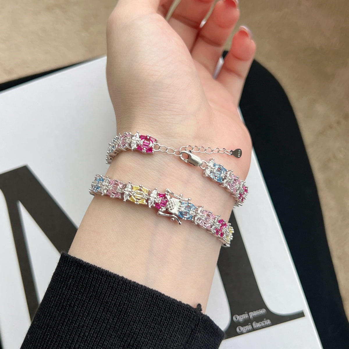 [CharmAmor]Delicate Colorful Multi Cut Party Bracelet