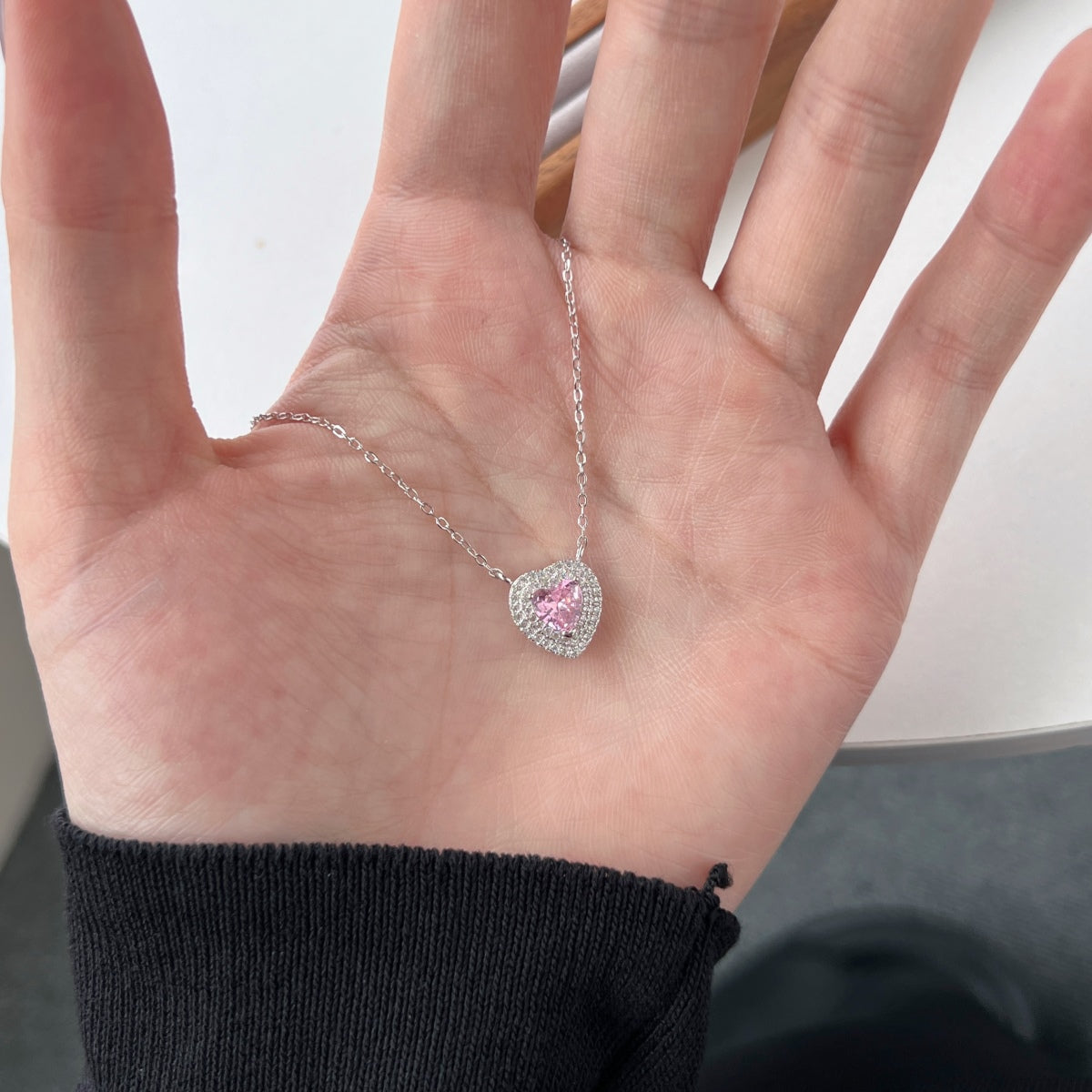 [CharmAmor]Exquisite Heart Shape Necklace