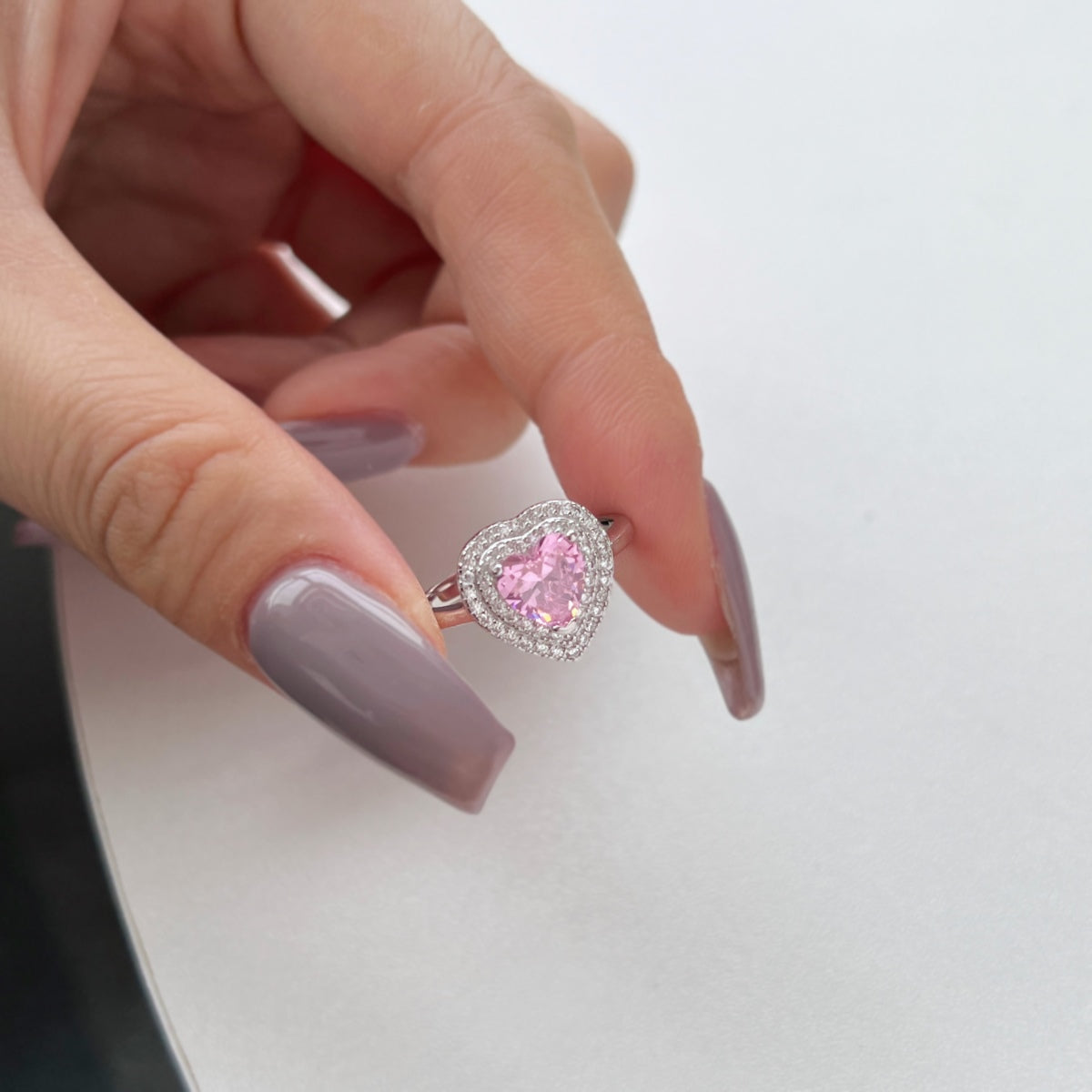 [CharmAmor]Delicate Ebullient Heart Shape Wedding Ring