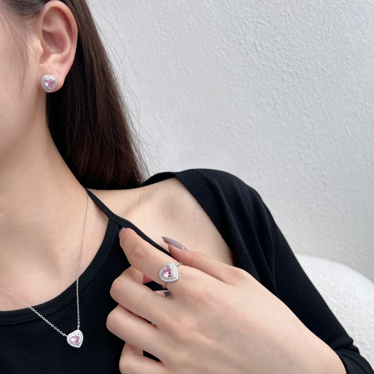 [CharmAmor]Dazzling Heart Shape Lover Earrings