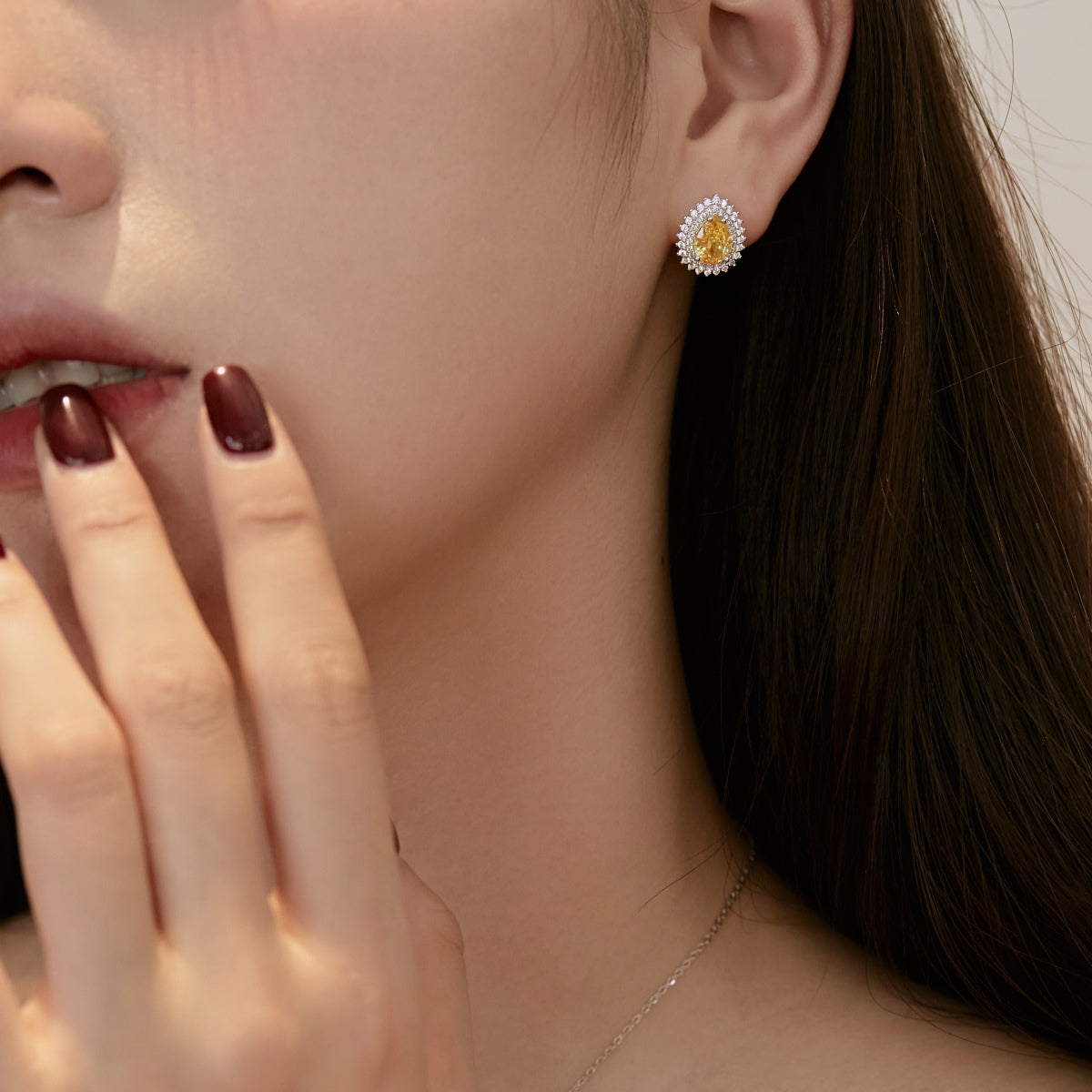 [CharmAmor]Delicate Gorgeous Pear Cut Daily Earrings