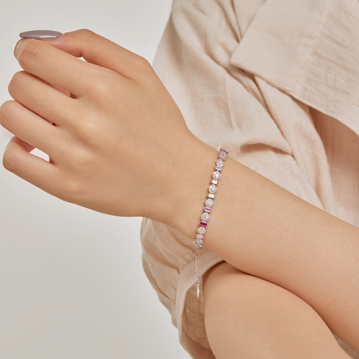 [CharmAmor]Radiant Colorful Round Shape Daily Bracelet