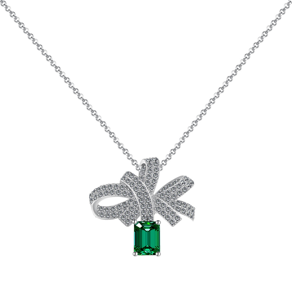 [CharmAmor]Luxurious Flower Shape Emerald Cut Necklace