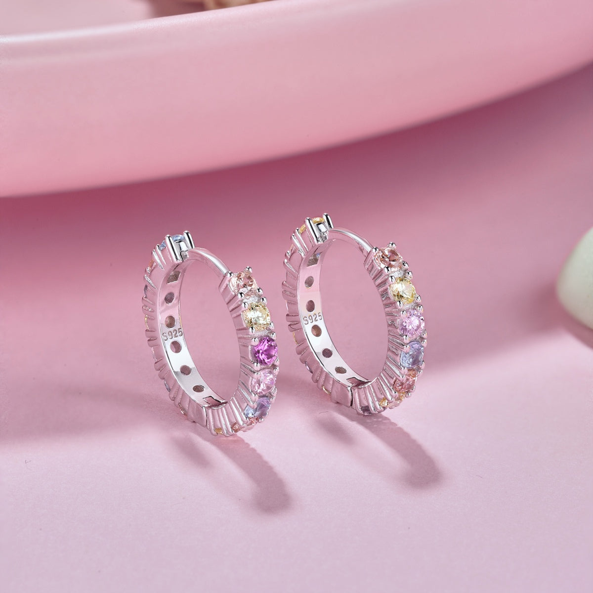 [CharmAmor]Radiant Colorful Round Cut Earrings