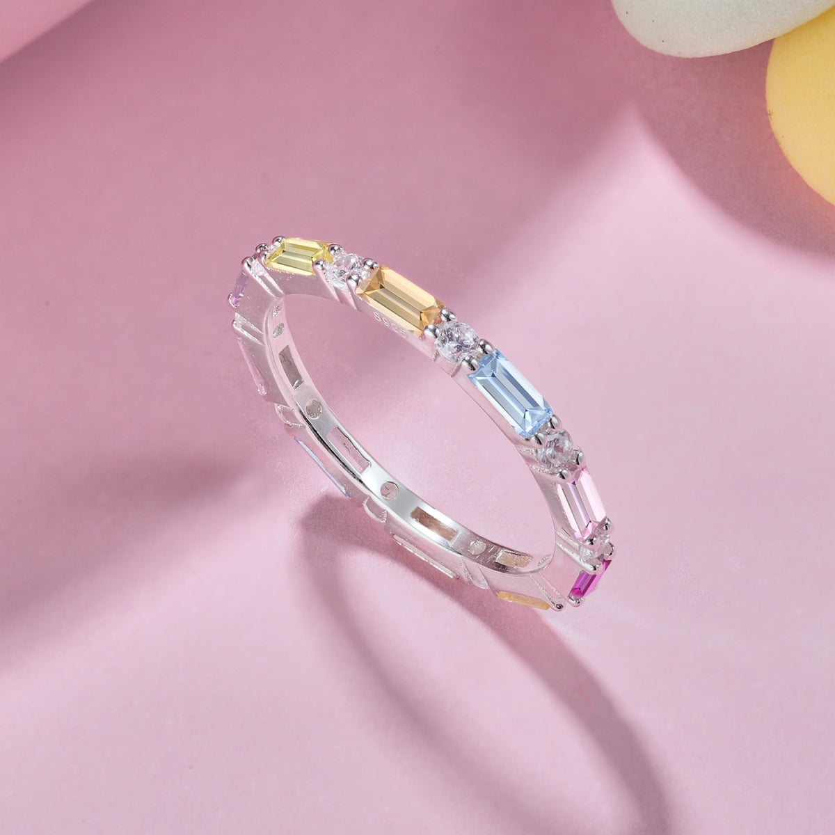 [CharmAmor]Lively In Shades Elegant Radiant Cut Daily Ring