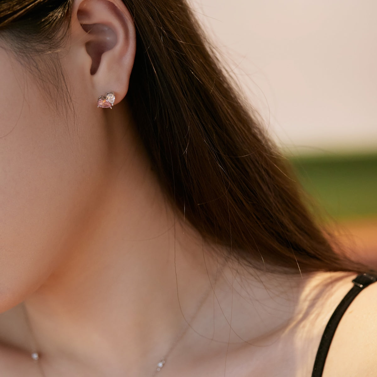 [CharmAmor]Dazzling Elegant Heart Cut Lover Earrings