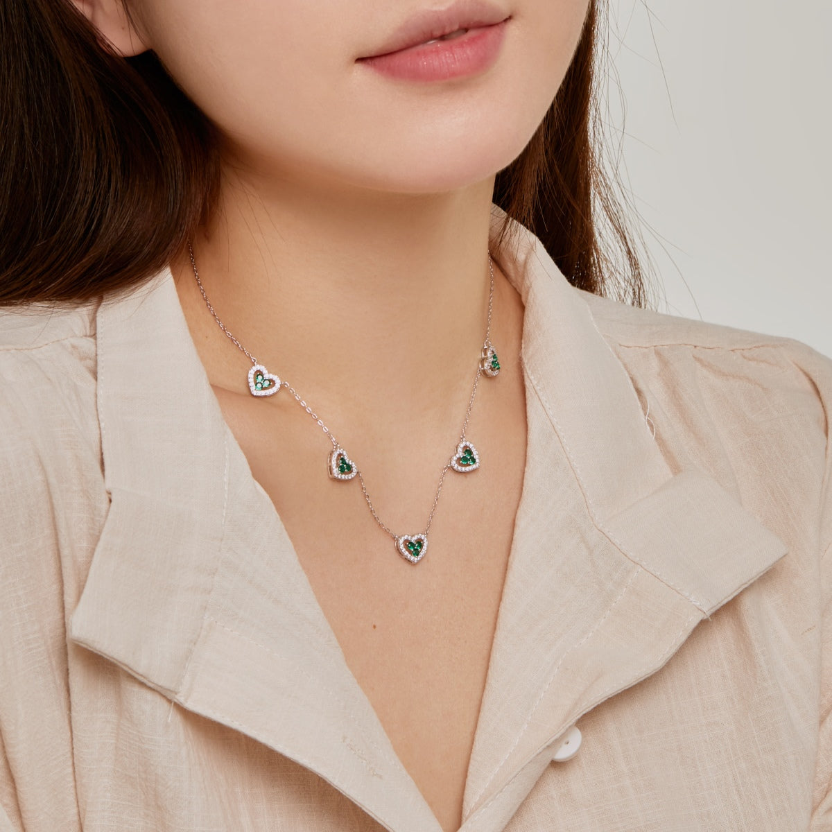 [CharmAmor]Sparkling Five Heart Necklace
