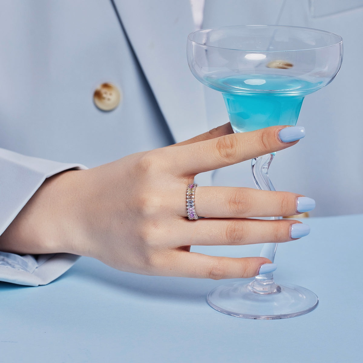 [CharmAmor]Splashy Ornate Emerald Cut Cocktail Ring