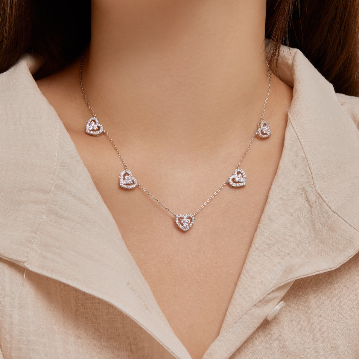 [CharmAmor]Sparkling Five Heart Necklace