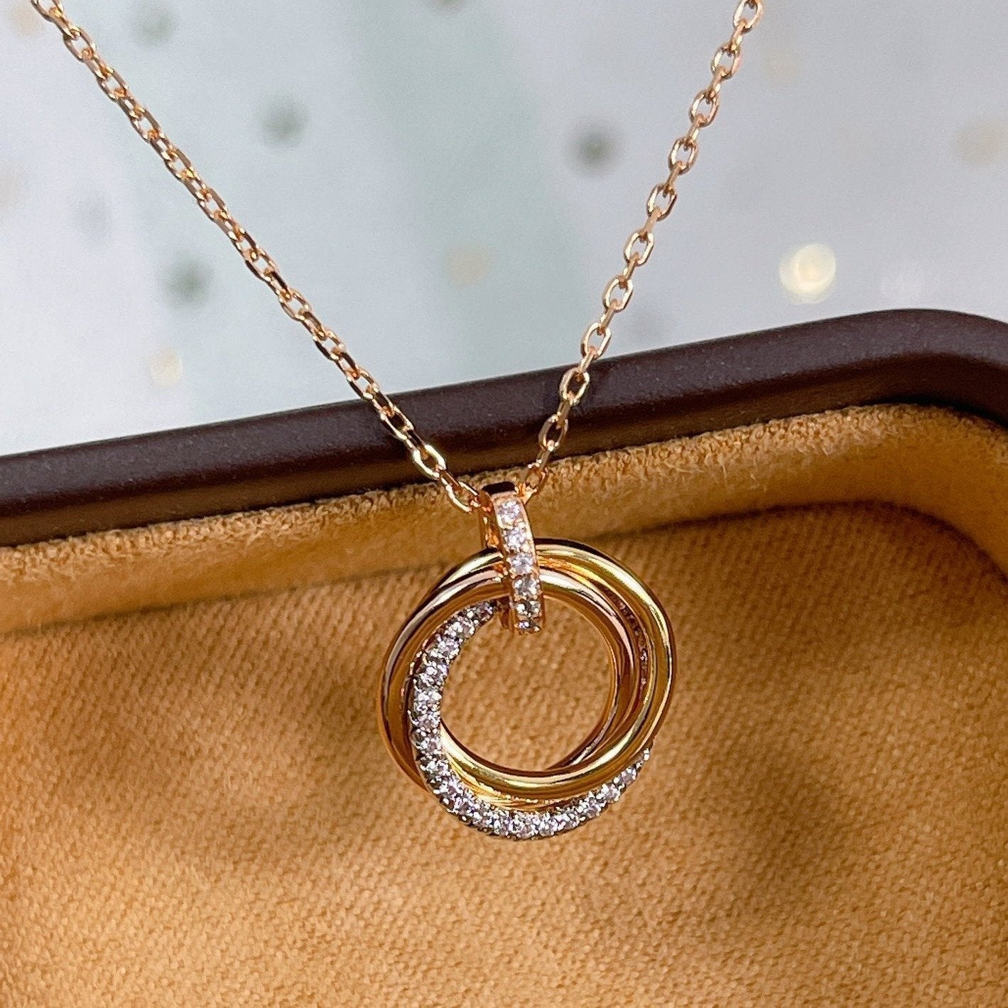 [CharmAmor]TRINITY NECKLACE SILVER GOLD PINK GOLD DIAMONDS