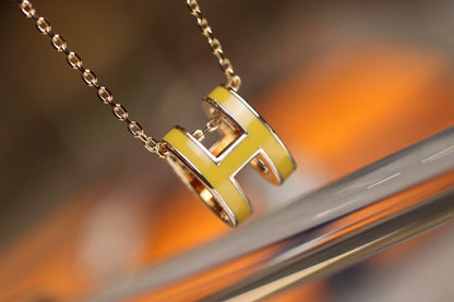 [CharmAmor]POP H PEDANT PINK GOLD