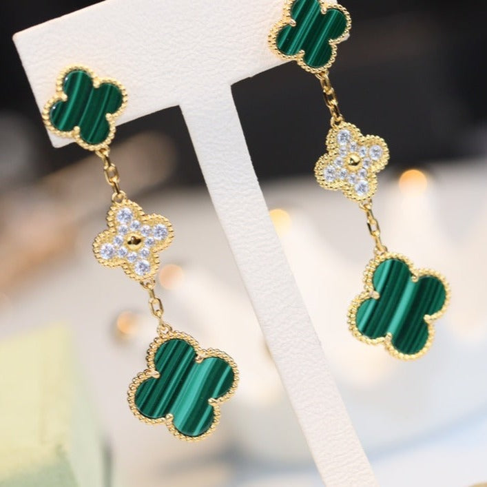 [CharmAmor]CLOVER EARRINGS GOLD MALACHITE DIAMOND 3 MOTIF