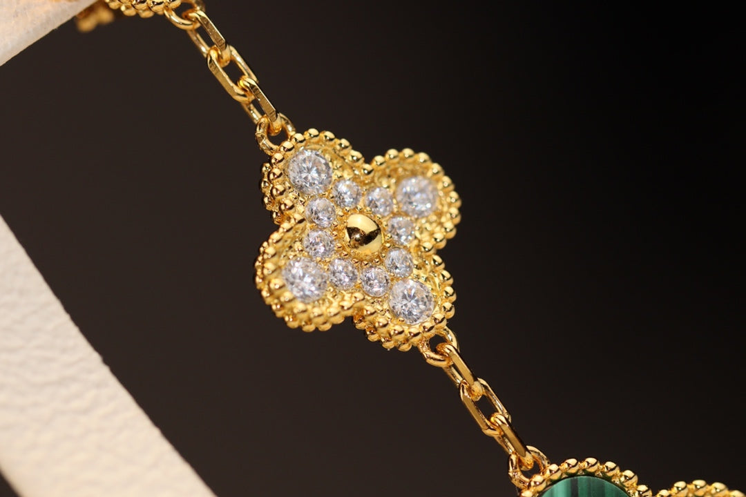 [CharmAmor]CLOVER EARRINGS GOLD MALACHITE DIAMOND 3 MOTIF