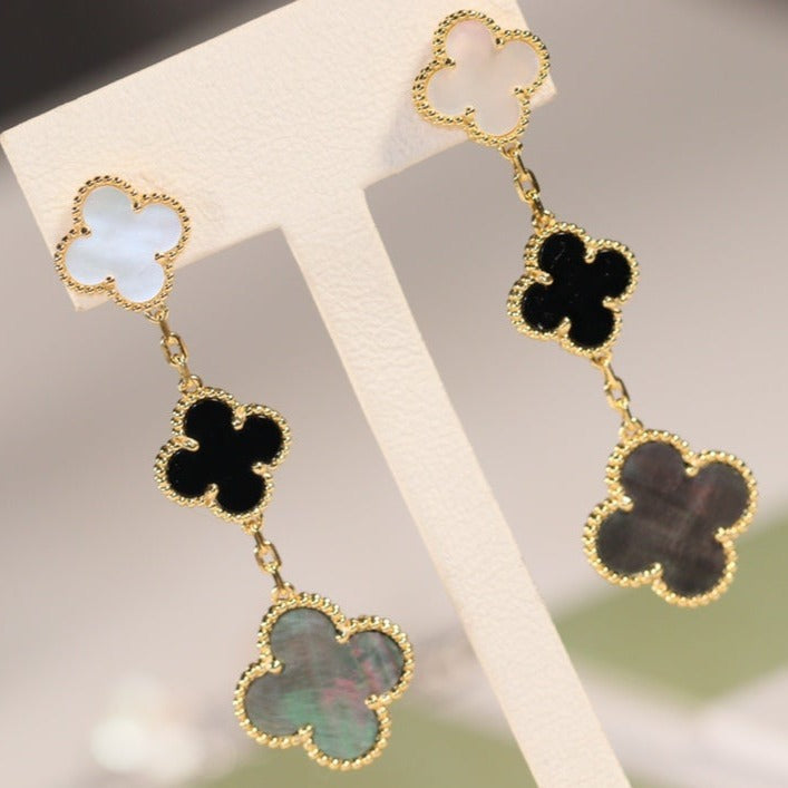 [CharmAmor]CLOVER EARRINGS GOLD ONYX MOP 3 MOTIF