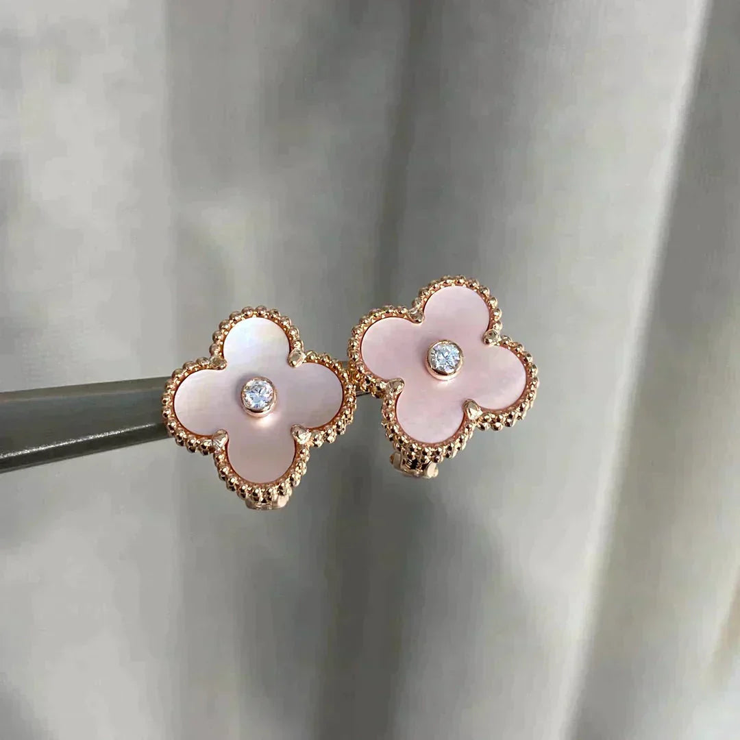 [CharmAmor]CLOVER MEDIUM 1 MOTIFS  PINK MOP DIAMOND EARRINGS